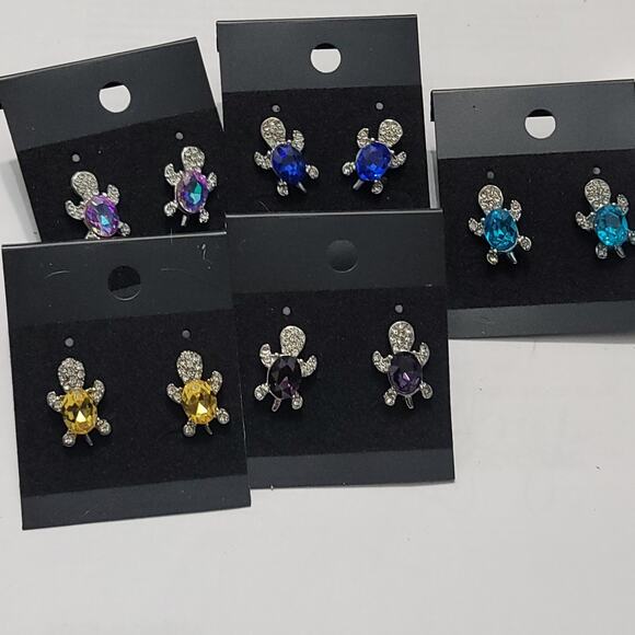 Turtle Stud Yellow Crystal Earrings for Women - Picture 7 of 8